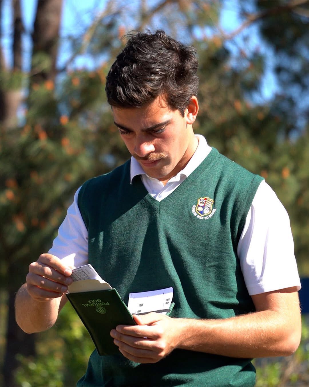 Reading a yardage book
